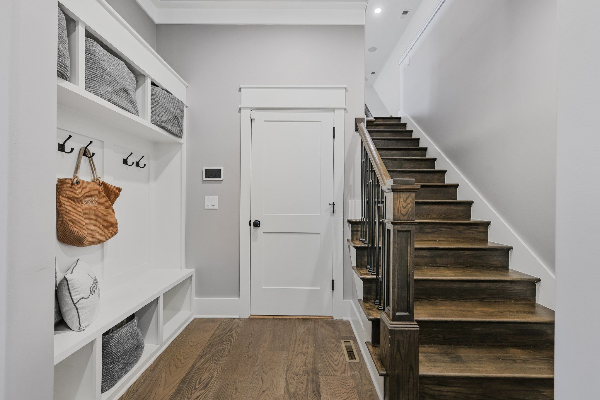 617 Cole's Ferry Road Gallatin, TN 37066 - Photo 32 of 50 a view of entryway and hall with wooden floor