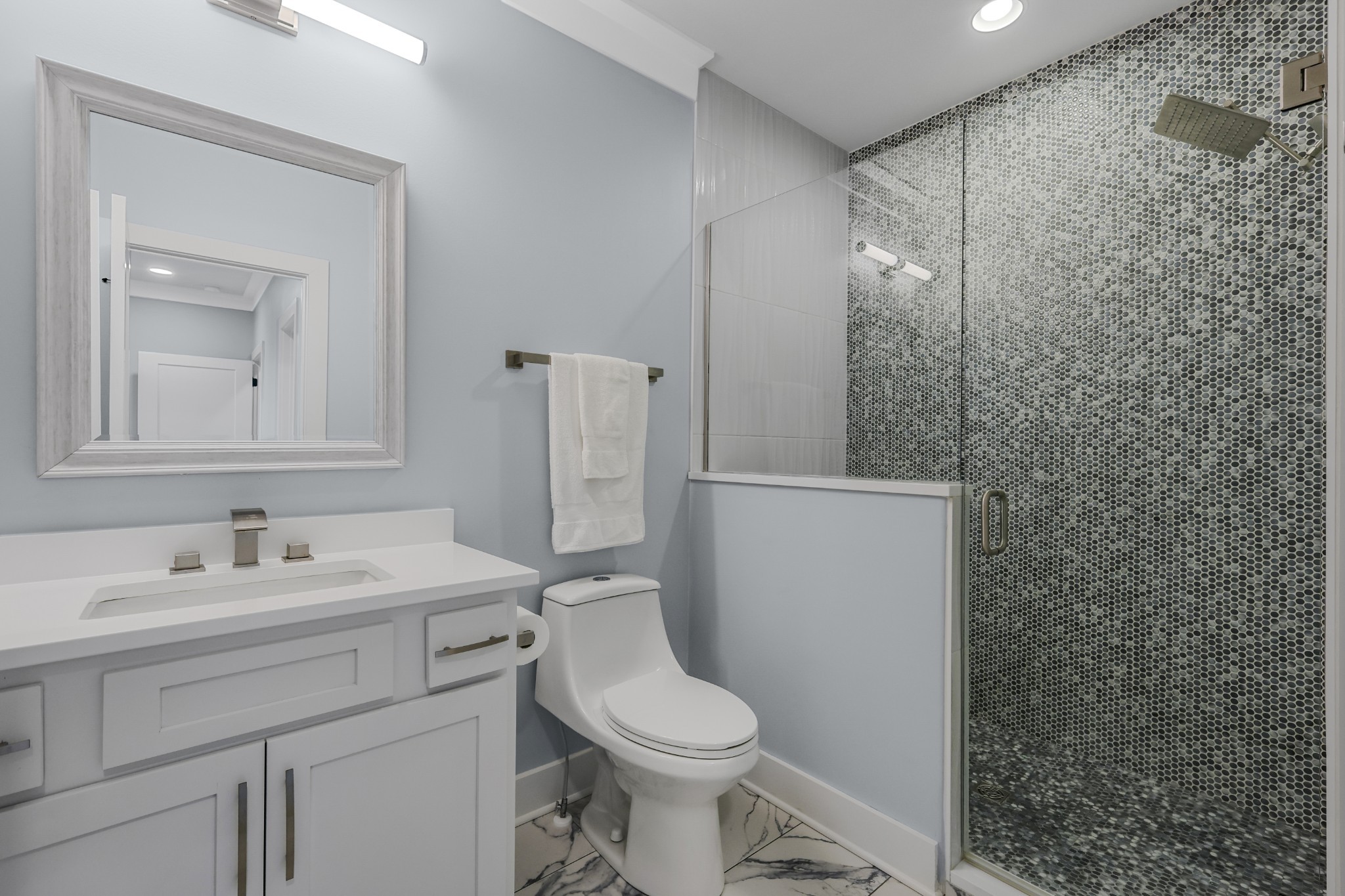 617 Cole's Ferry Road Gallatin, TN 37066 - Photo 44 of 50 a bathroom with a sink toilet and mirror