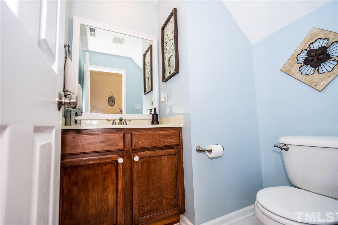 8517 Tierra Del Sol Way Raleigh, NC 27616 - Photo 11 of 30 Gallery Image 11