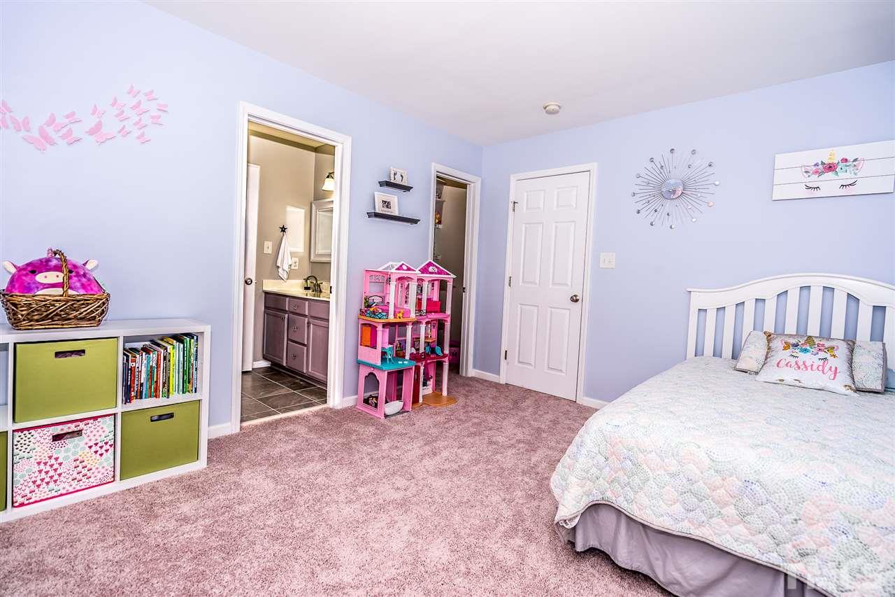 8517 Tierra Del Sol Way Raleigh, NC 27616 - Photo 14 of 30 Gallery Image 14