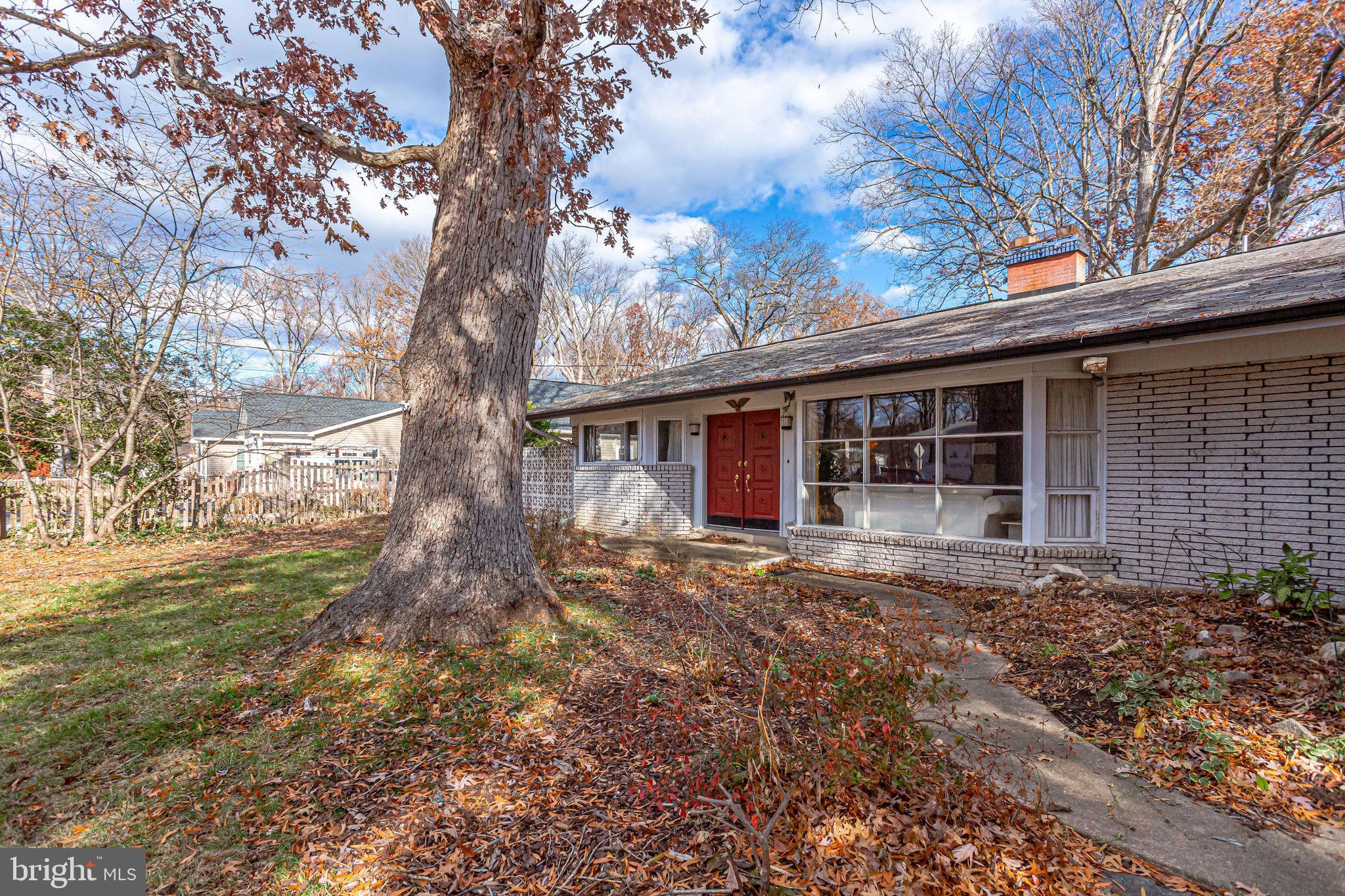 7737 Schelhorn Road Alexandria, VA 22306 - Photo 3 of 45 Gallery Image 3