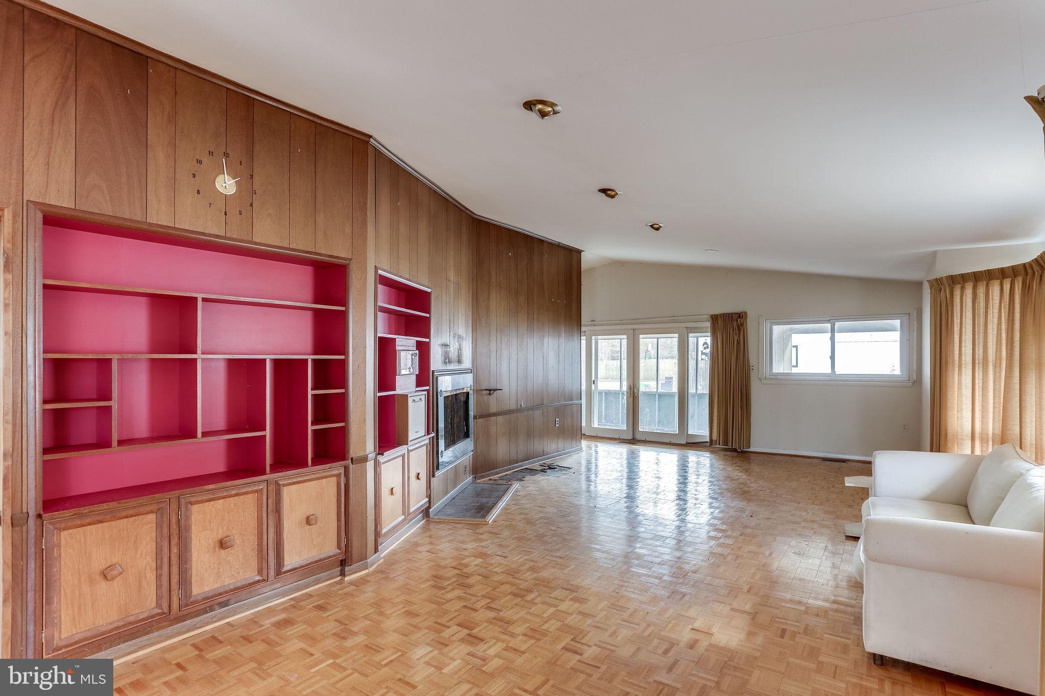 7737 Schelhorn Road Alexandria, VA 22306 - Photo 8 of 45 Gallery Image 8