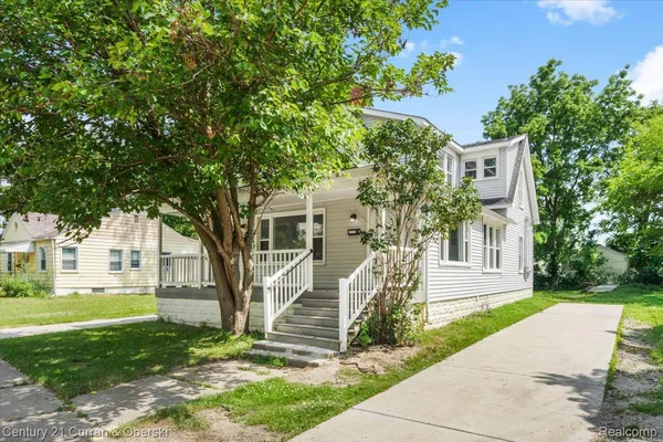 $1,275 | 35743 East Michigan Avenue, Unit 1, Wayne, MI 48184