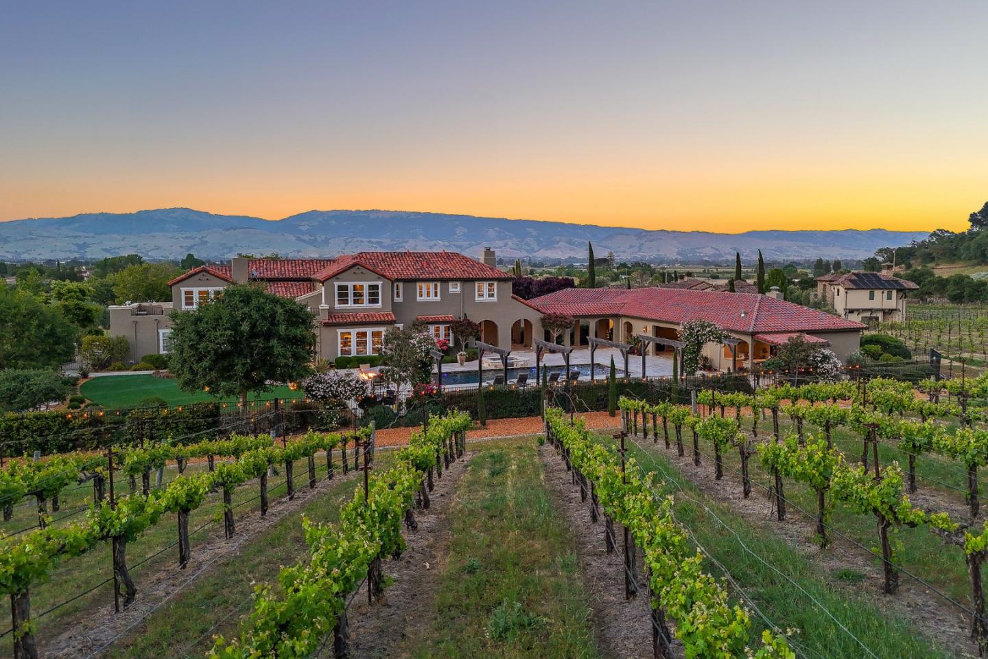 1405 Lakeview Court San Martin, CA 95046 - Photo 1 of 83