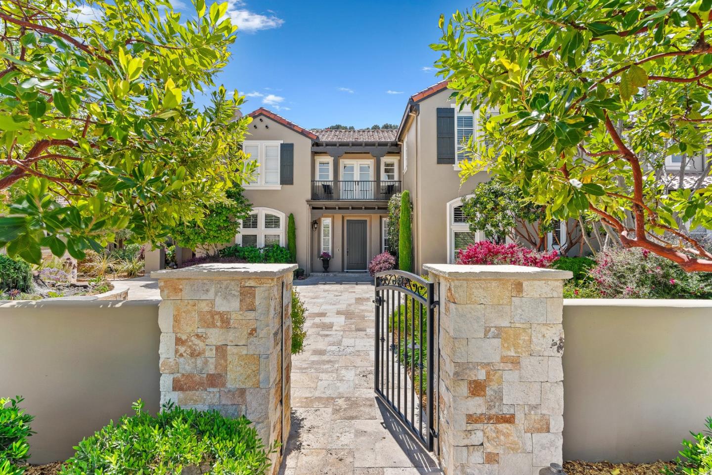 1405 Lakeview Court San Martin, CA 95046 - Photo 13 of 83