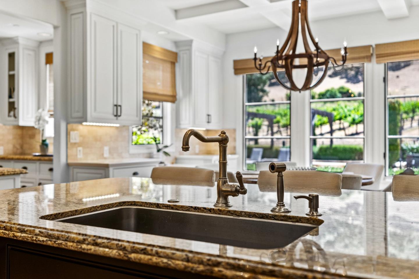 1405 Lakeview Court San Martin, CA 95046 - Photo 18 of 83