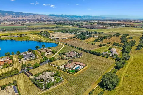 $5,299,000 | 1405 Lakeview Court, San Martin, CA 95046