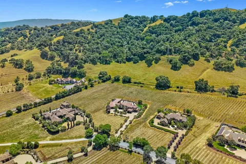 $5,299,000 | 1405 Lakeview Court, San Martin, CA 95046