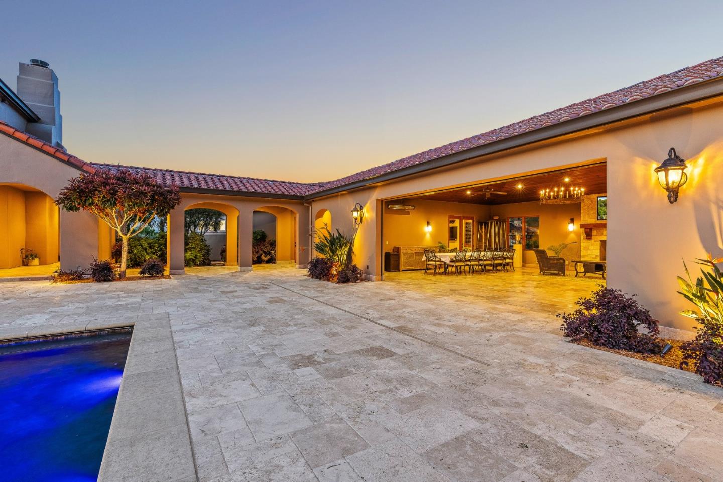 1405 Lakeview Court San Martin, CA 95046 - Photo 7 of 83