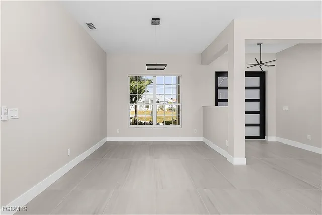 $899,900 | 3302 Northwest 2nd Terrace, Cape Coral, FL 33993