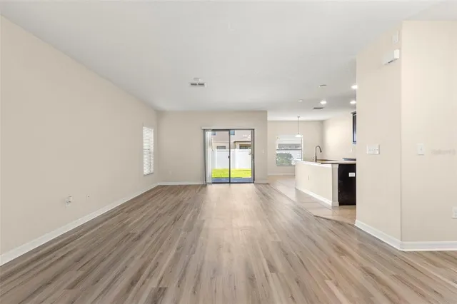 $2,650 | 2719 Garden Falls Drive, Brandon, FL 33511