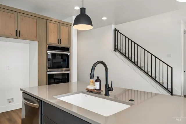 $799,900 | 652 North Morning Glory Way, Eagle, ID 83616