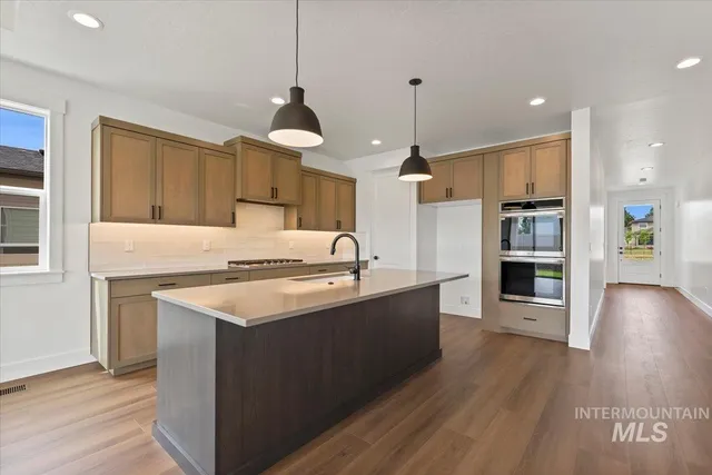 $799,900 | 652 North Morning Glory Way, Eagle, ID 83616