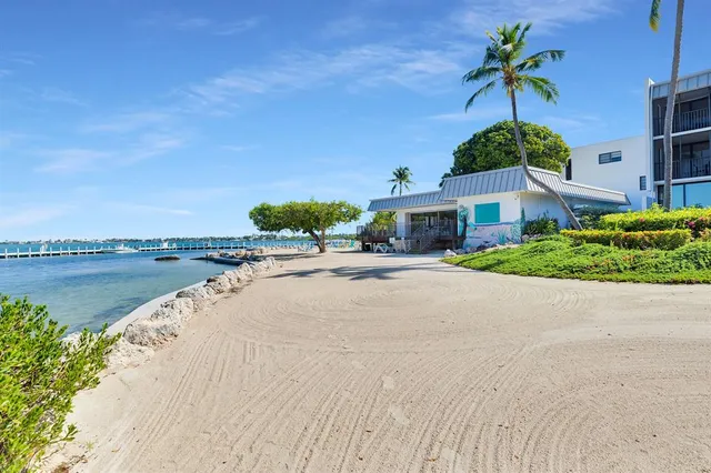 $698,800 | 97652 Overseas Highway, Unit M8, Key Largo, FL 33037