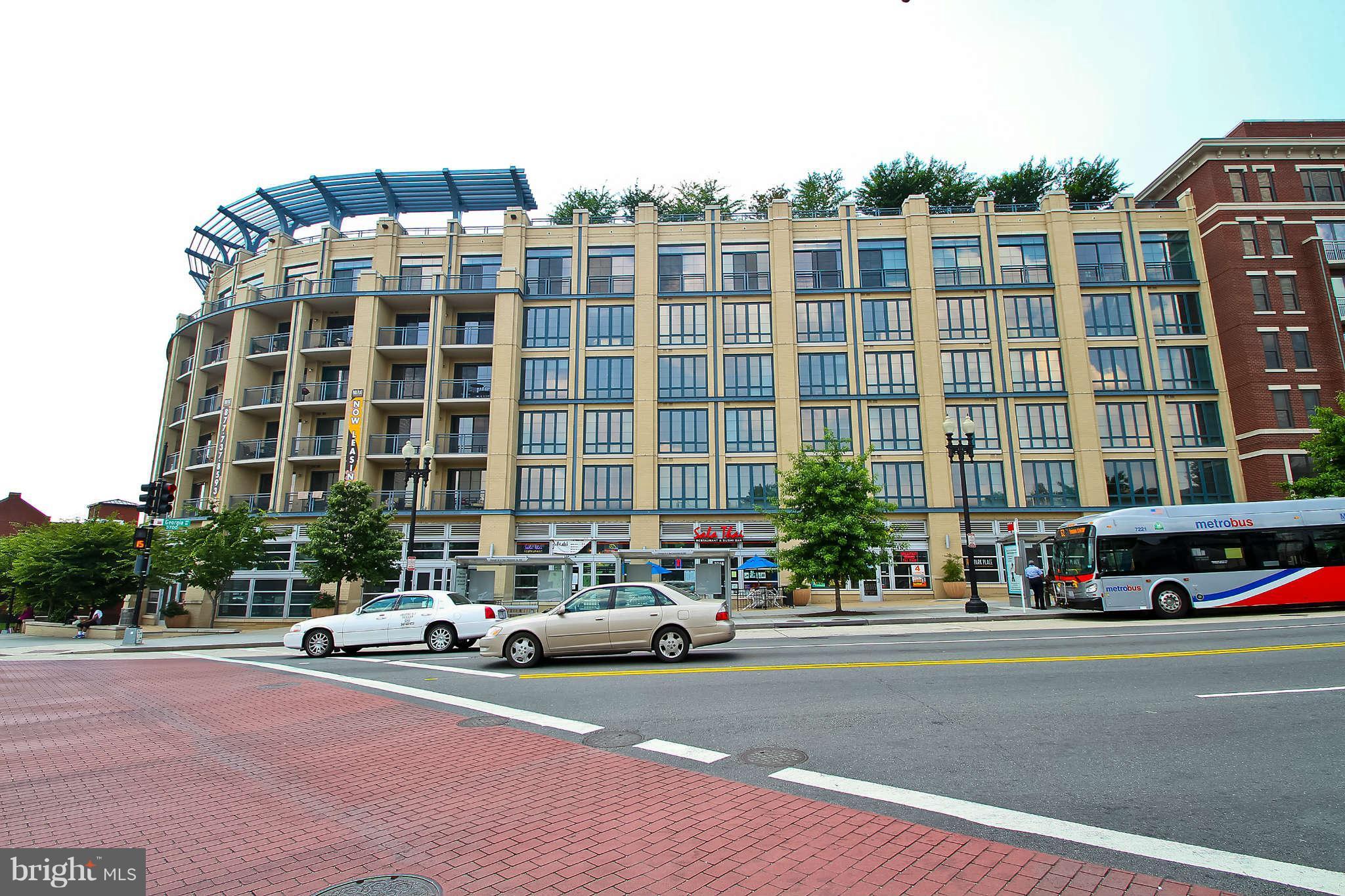 604 Columbia Road Northwest, Unit 1 Washington, DC 20001 - Photo 16 of 17 a building view