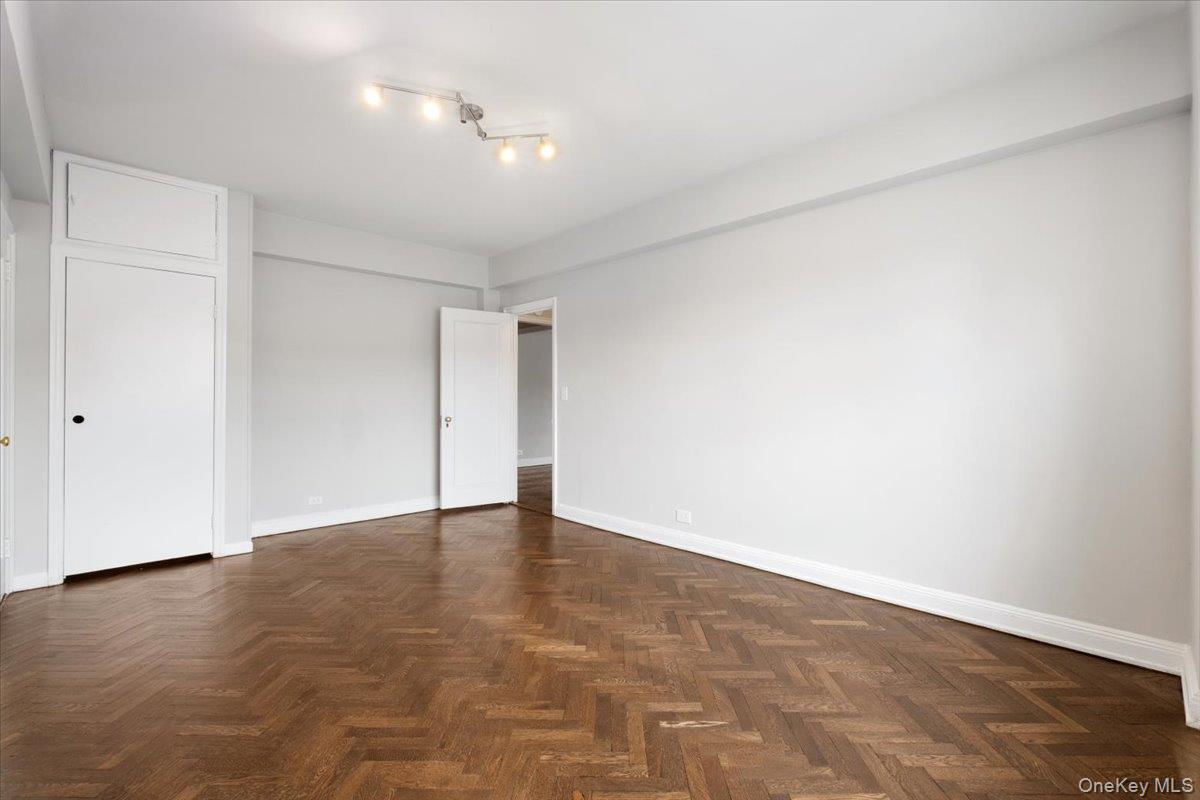 45 Popham Road, Unit 4K Scarsdale, NY 10583 - Photo 16 of 29