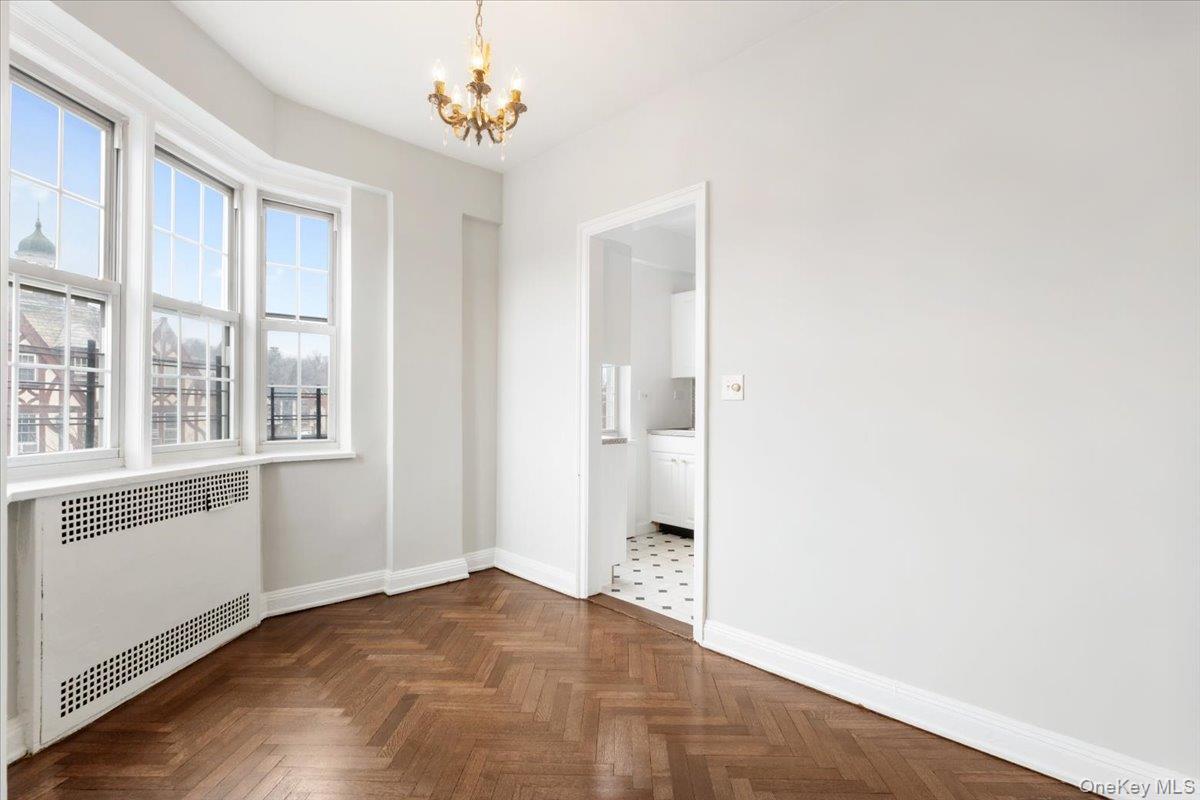 45 Popham Road, Unit 4K Scarsdale, NY 10583 - Photo 7 of 29