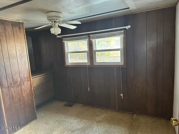 $59,000 | 36 Champlain Drive, Mineville, NY 12956