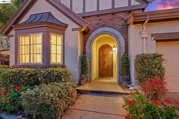 $2,695,000 | 2270 Doccia Court, Pleasanton, CA 94566