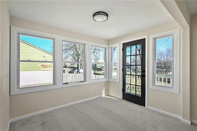 $219,900 | 5611 North Walnut Street, Gladstone, MO 64118