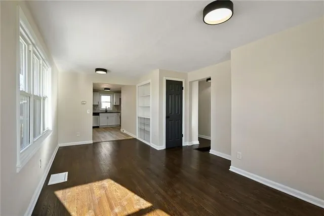 $219,900 | 5611 North Walnut Street, Gladstone, MO 64118