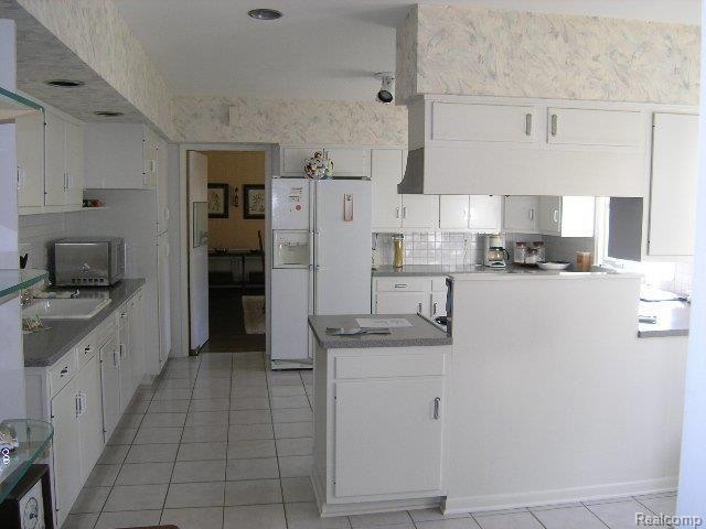 65 Stephens Road Grosse Pointe, MI 48236 - Photo 8 of 13 65 STEPHENS 009