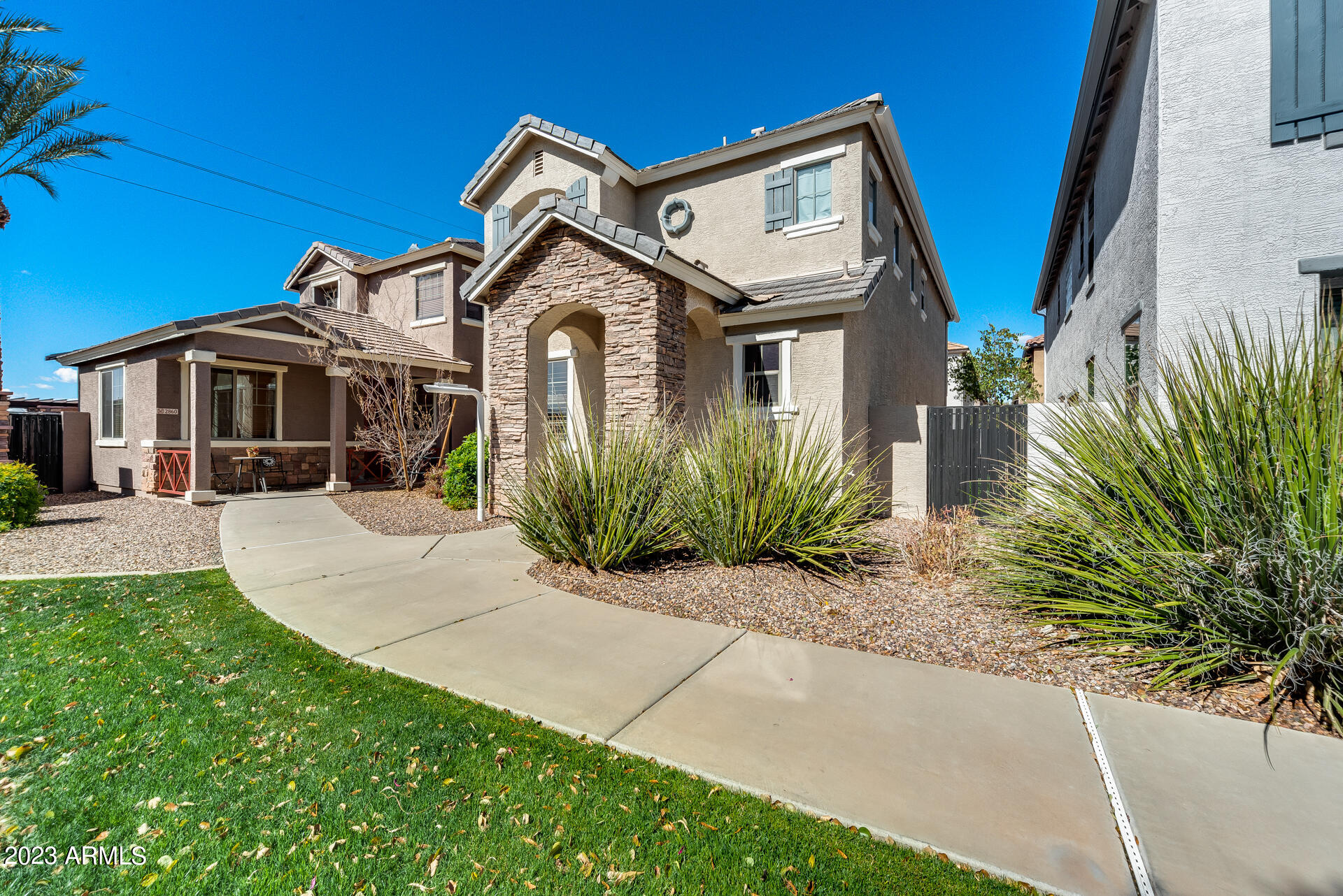 2862 South Brett Street Gilbert, AZ 85295 - Photo 3 of 37