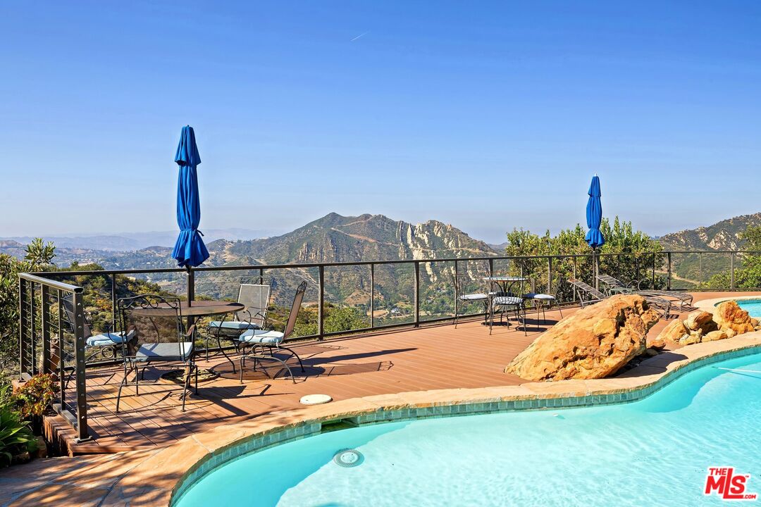 965 Stunt Road Calabasas, CA 91302 - Photo 39 of 67