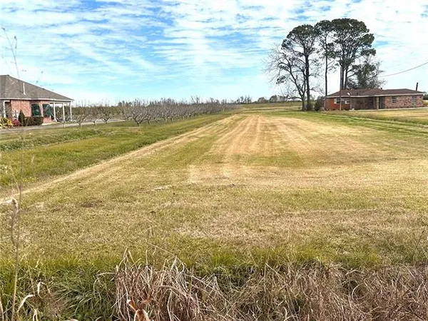 $39,900 | 14159 Highway 23, Belle Chasse, LA 70037