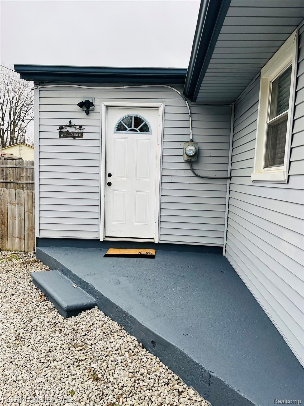 30616 West Road New Boston, MI 48164 - Photo 5 of 47 EF428FB4-FD8B-48FF-B1E0-CBC644C5163F.jpeg