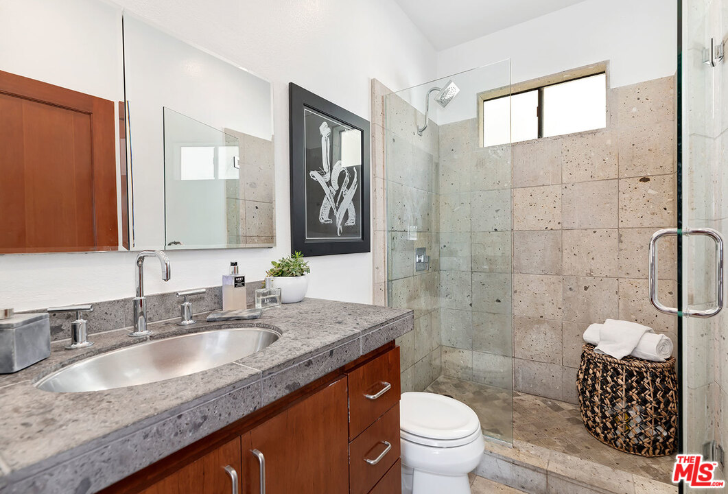 707 Marr Street, Unit 103 Venice, CA 90291 - Photo 12 of 18