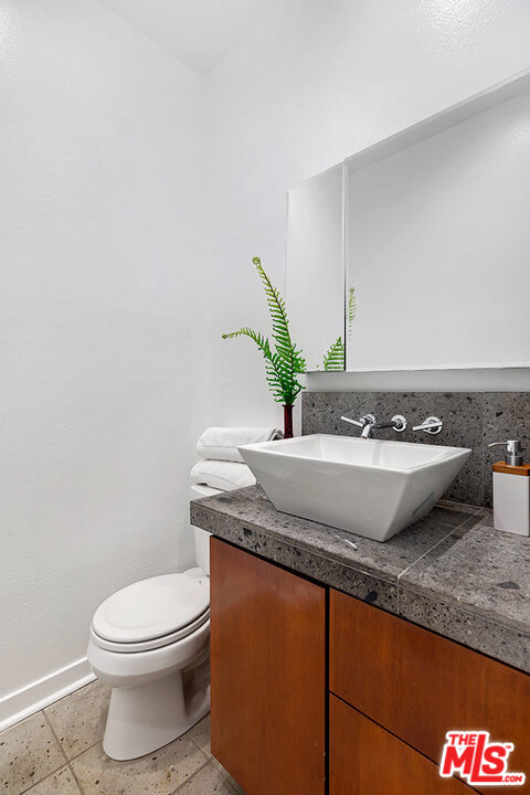 707 Marr Street, Unit 103 Venice, CA 90291 - Photo 14 of 18