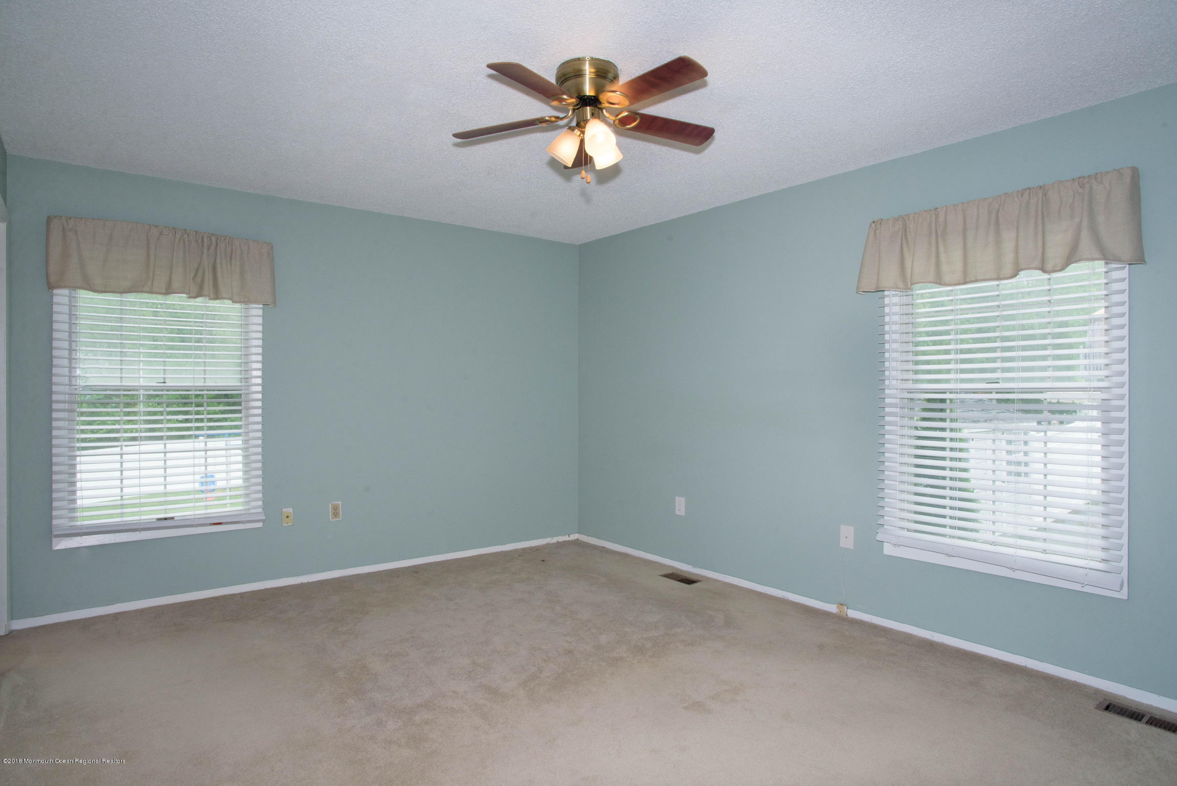 53 Hickory Hill Road Jackson, NJ 08527 - Photo 13 of 27 7F7E4EE9-9C06-43D2-9878-06640A361FD9