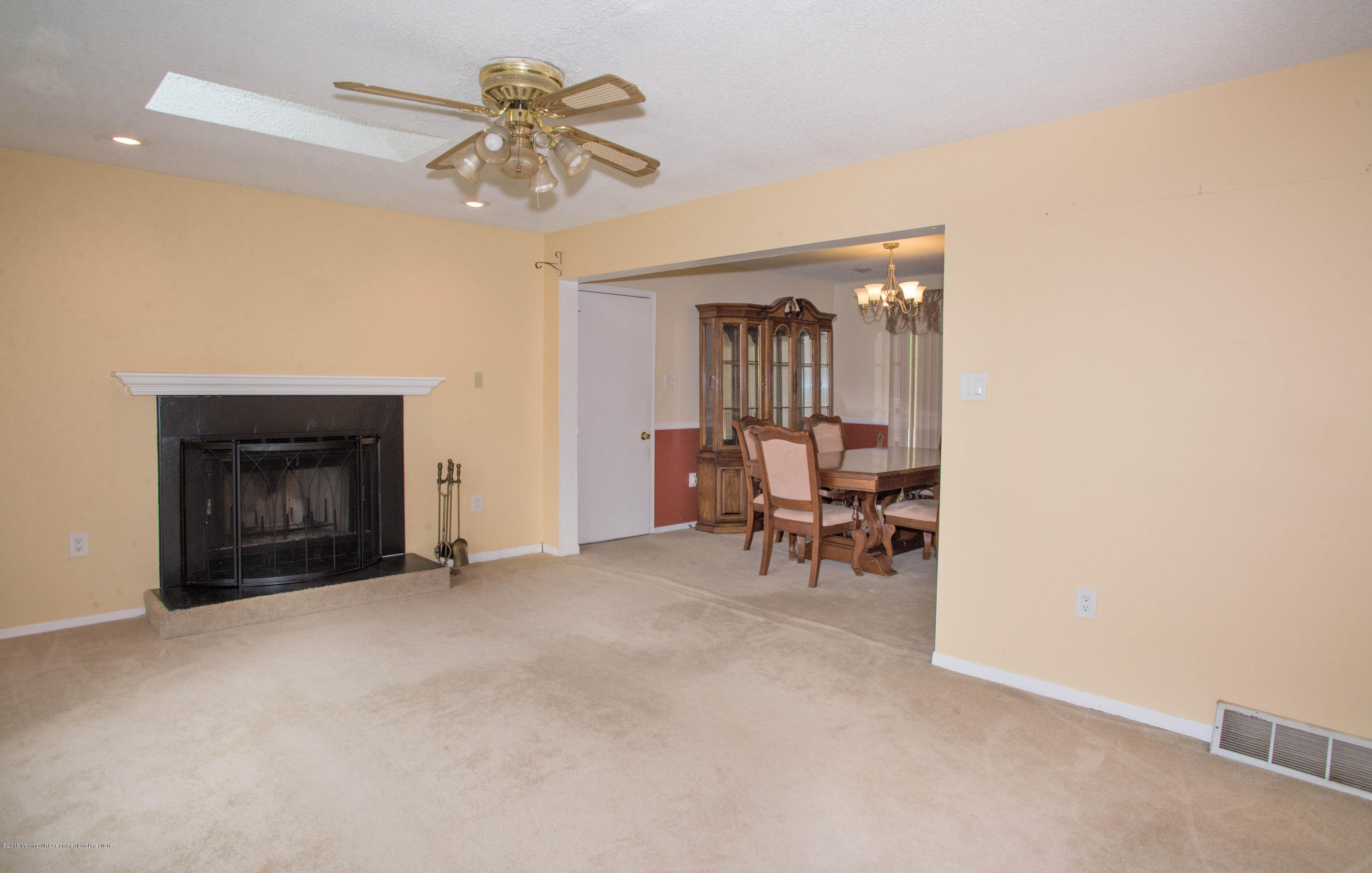53 Hickory Hill Road Jackson, NJ 08527 - Photo 6 of 27 C4095CCF-06BE-4D22-966C-429B39B00213