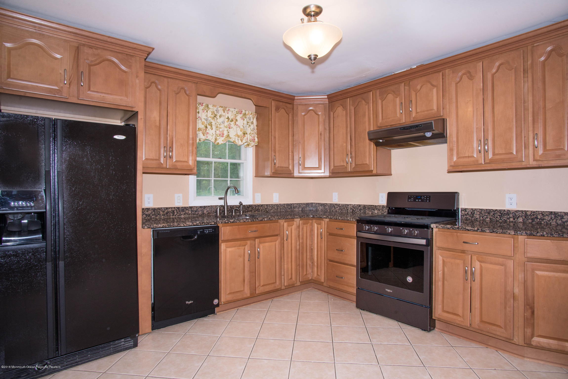 53 Hickory Hill Road Jackson, NJ 08527 - Photo 10 of 27 F7127C6E-35BE-4A40-AB5F-85D40D24D613
