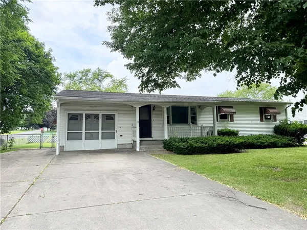 $159,900 | 19 Meadowbrook Drive, Auburn, NY 13021