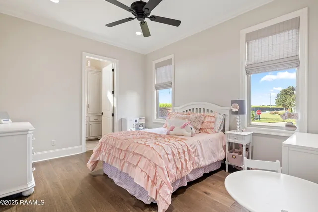 $1,200,000 | 1002 The Lake Drive, Broussard, LA 70518