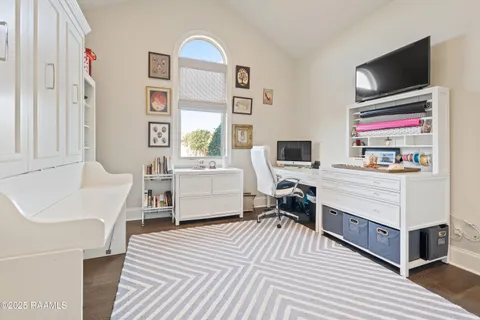 $1,200,000 | 1002 The Lake Drive, Broussard, LA 70518