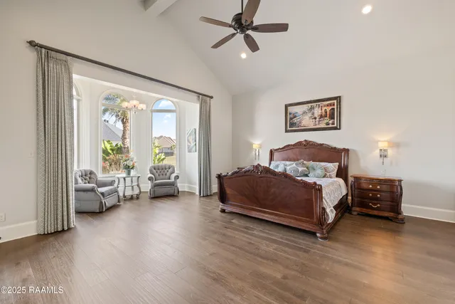 $1,200,000 | 1002 The Lake Drive, Broussard, LA 70518