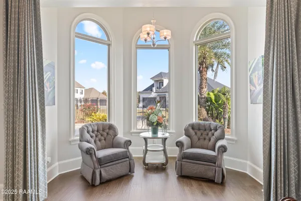 $1,200,000 | 1002 The Lake Drive, Broussard, LA 70518