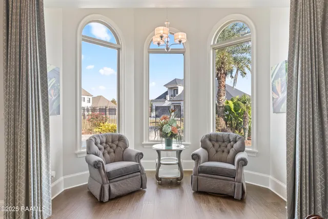 $1,200,000 | 1002 The Lake Drive, Broussard, LA 70518