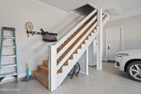 $1,200,000 | 1002 The Lake Drive, Broussard, LA 70518