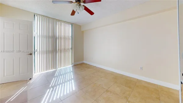 $2,200 | 2055 Southwest 122nd Avenue, Unit 108, Miami, FL 33175