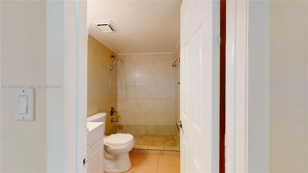 $2,200 | 2055 Southwest 122nd Avenue, Unit 108, Miami, FL 33175