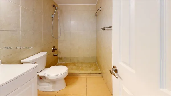 $2,200 | 2055 Southwest 122nd Avenue, Unit 108, Miami, FL 33175