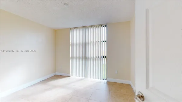 $2,200 | 2055 Southwest 122nd Avenue, Unit 108, Miami, FL 33175
