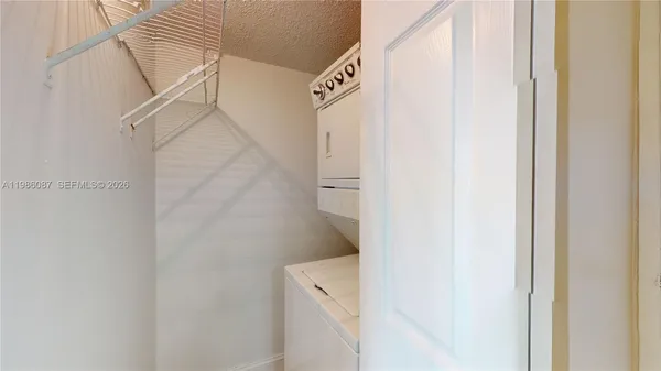 $2,200 | 2055 Southwest 122nd Avenue, Unit 108, Miami, FL 33175