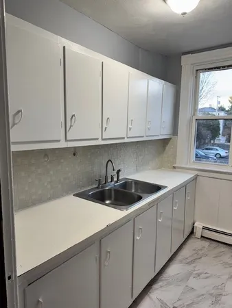 $2,200 | 60 Fremont Street, Unit 2, Providence, RI 02906