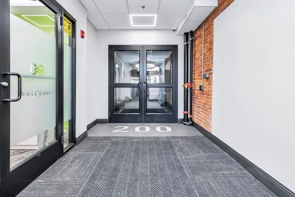 $2,200 | 200 Merrimack Street, Unit 201, Haverhill, MA 01830