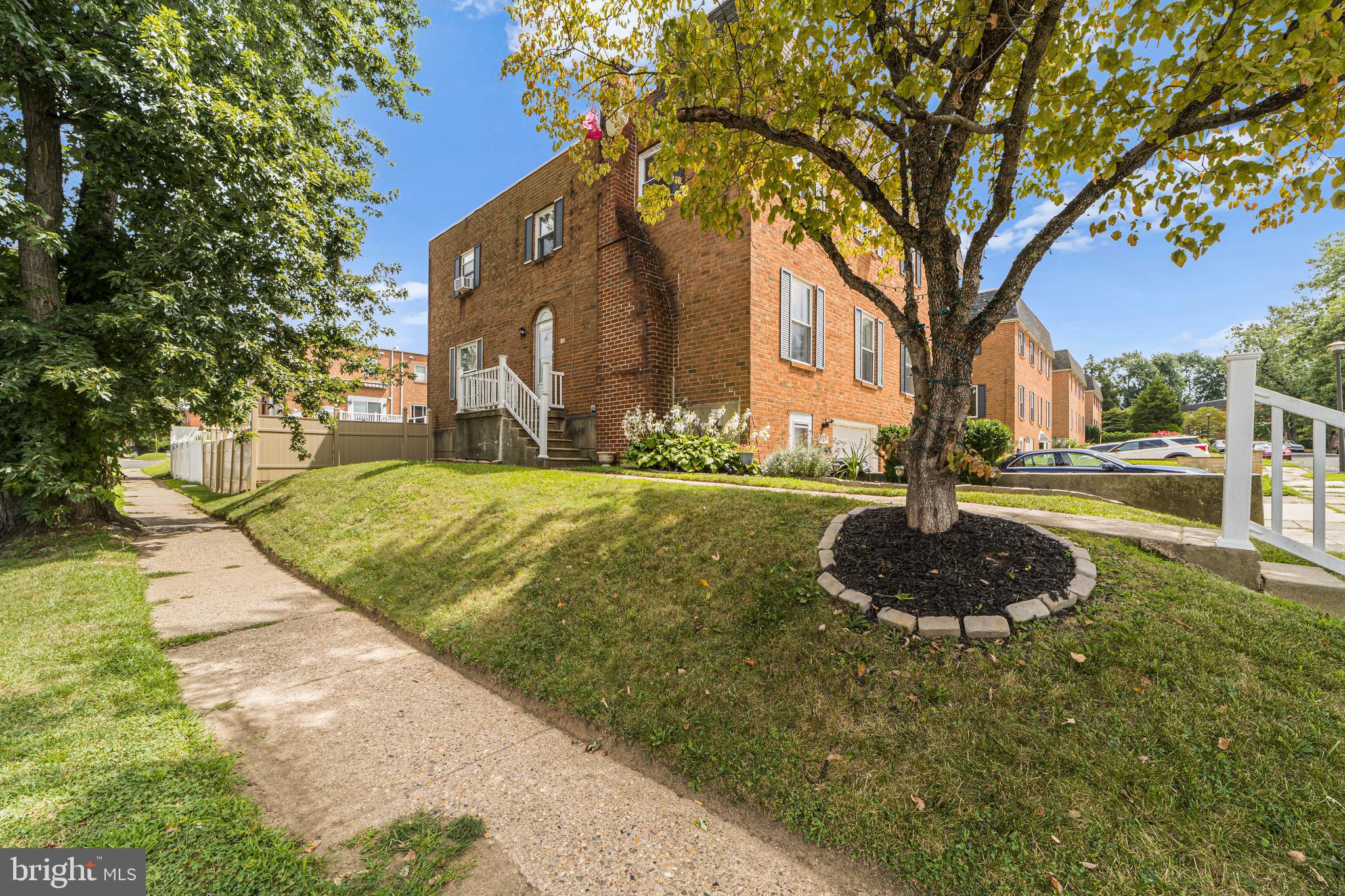 101 Rennard Place Philadelphia, PA 19116 - Photo 2 of 26 Gallery Image 2